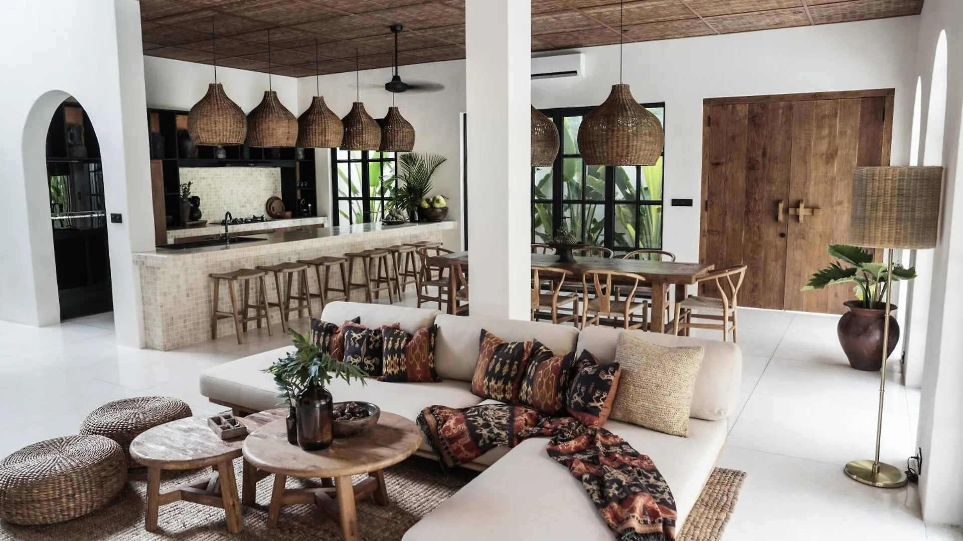 Villa Almaz Seminyak 0*,